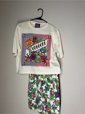 Prospirit White Kauai Floral Kids Pajama Set with Multicolor Print